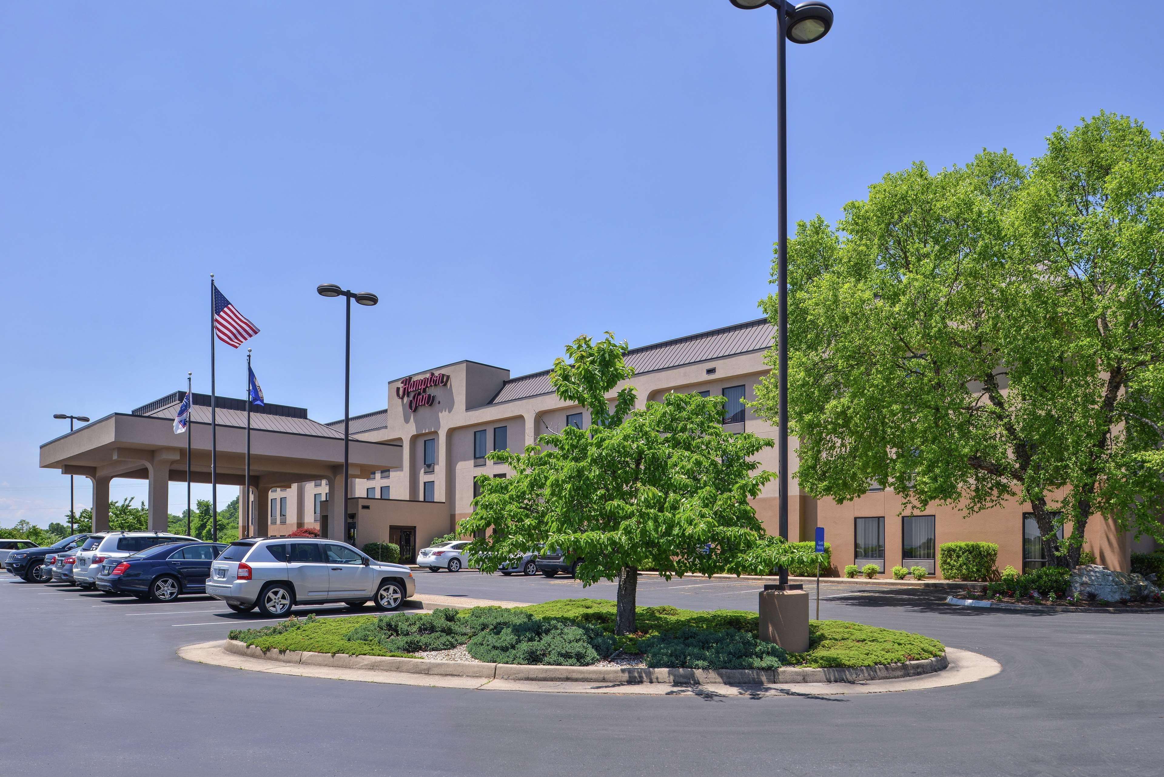 Hampton Inn Staunton Ngoại thất bức ảnh