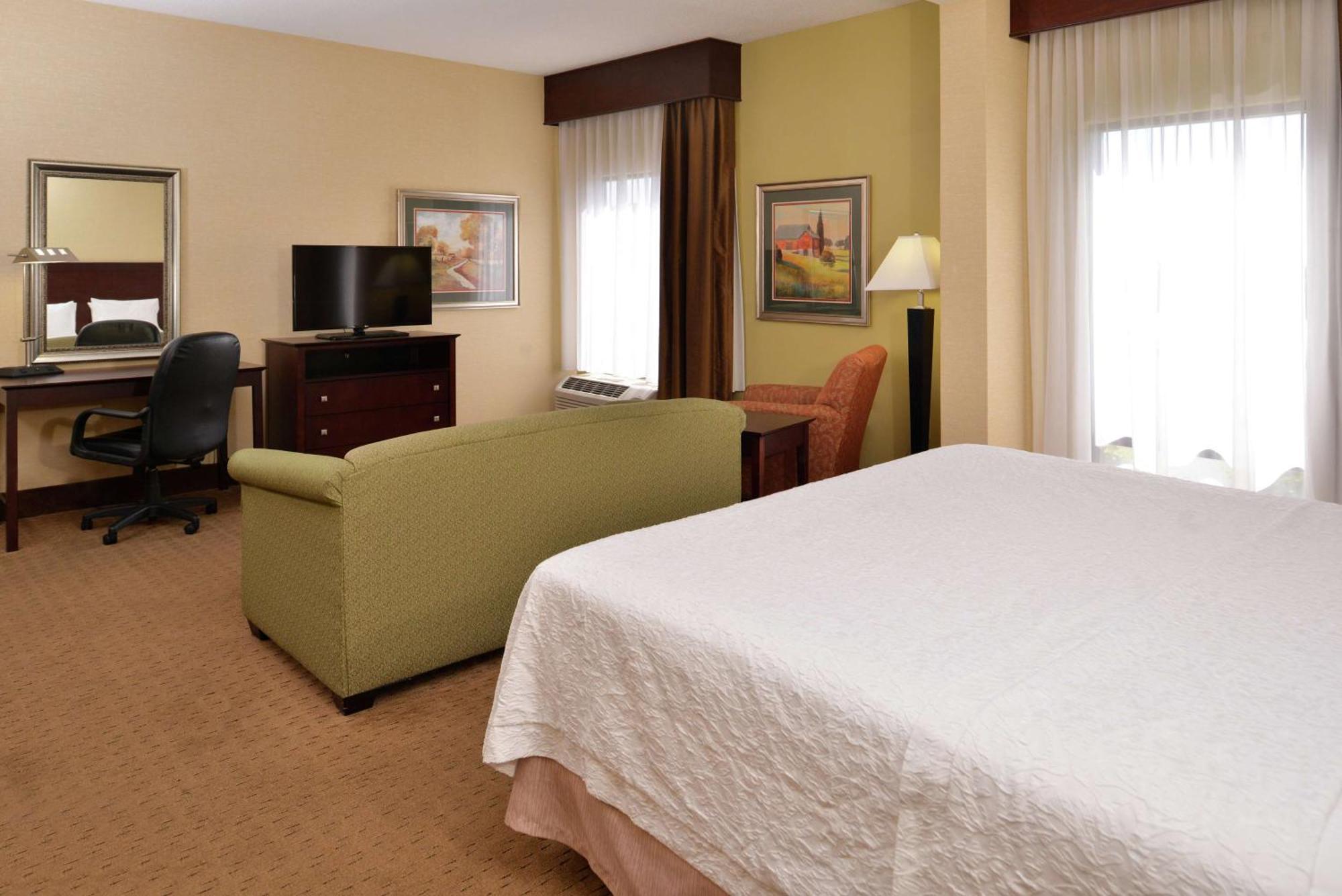 Hampton Inn Staunton Ngoại thất bức ảnh