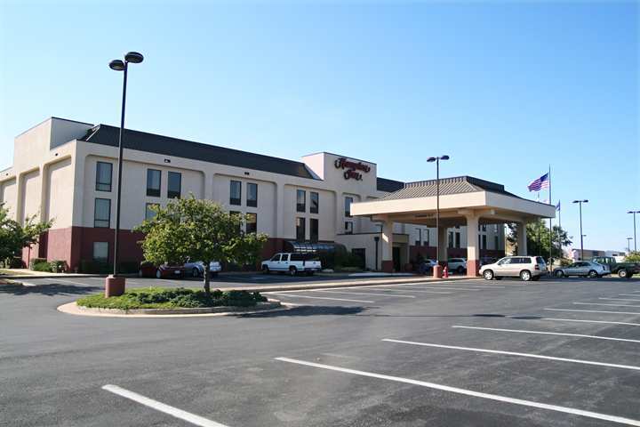 Hampton Inn Staunton Ngoại thất bức ảnh